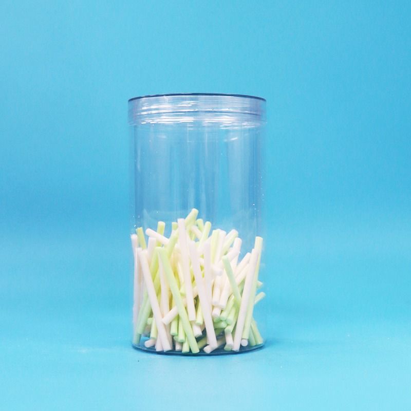 Pot en plastique PET transparent rond avec couvercle à vis transparent sans BPA pour bonbons, biscuits et noix