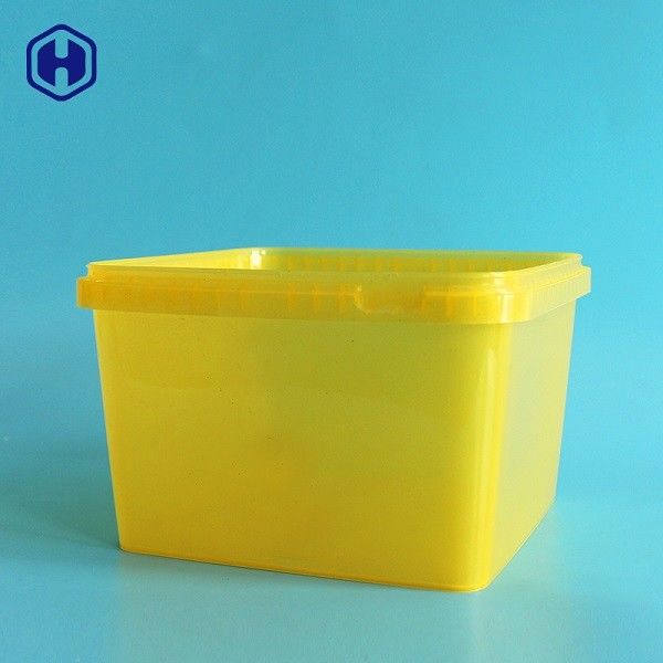 Les anti baquets BPA des biscuits IML de l'eau libèrent pp vides empaquetant la couleur jaune de boîte